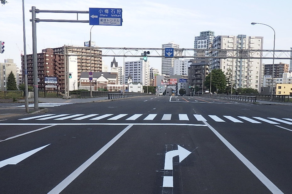 千歳道路事務所管内　千歳地区道路区画線設置工事